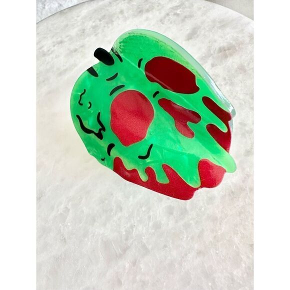 Disney Snow White evil queen poison red & green apple hair claw ￼ main image 7